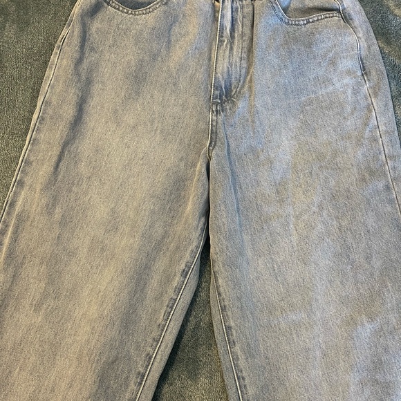 We wore what size 28 - Picture 1 of 5